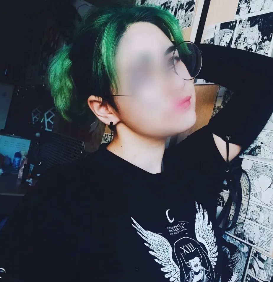 Anja, 22