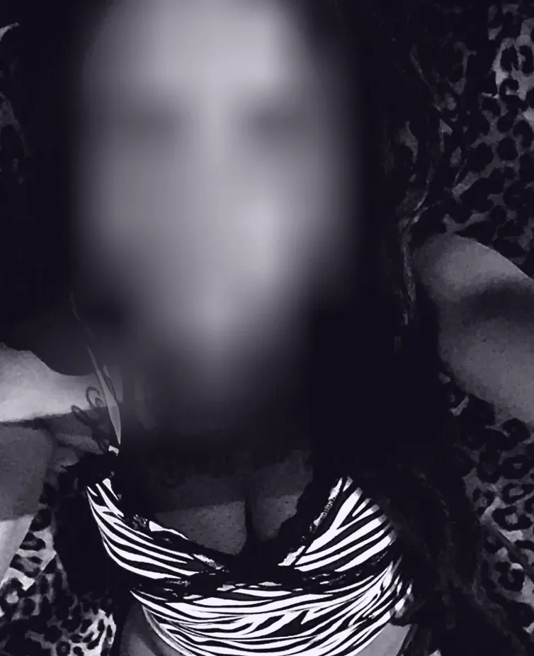 Antonia, 35