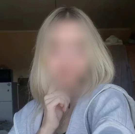 Marina, 20