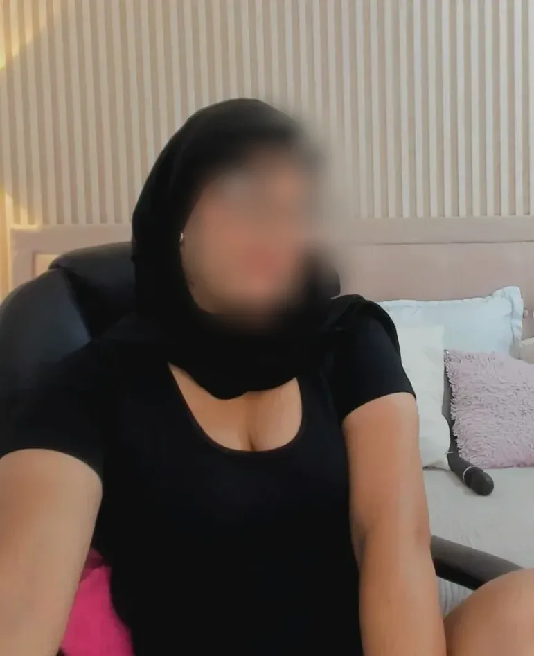 Sina, 36
