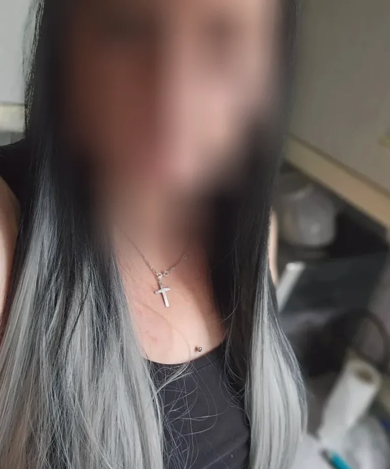 Sina, 34